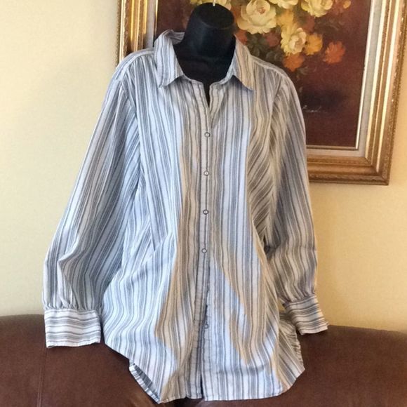 👀💞The Bedford💞comfortable button down shirt - Picture 2 of 8